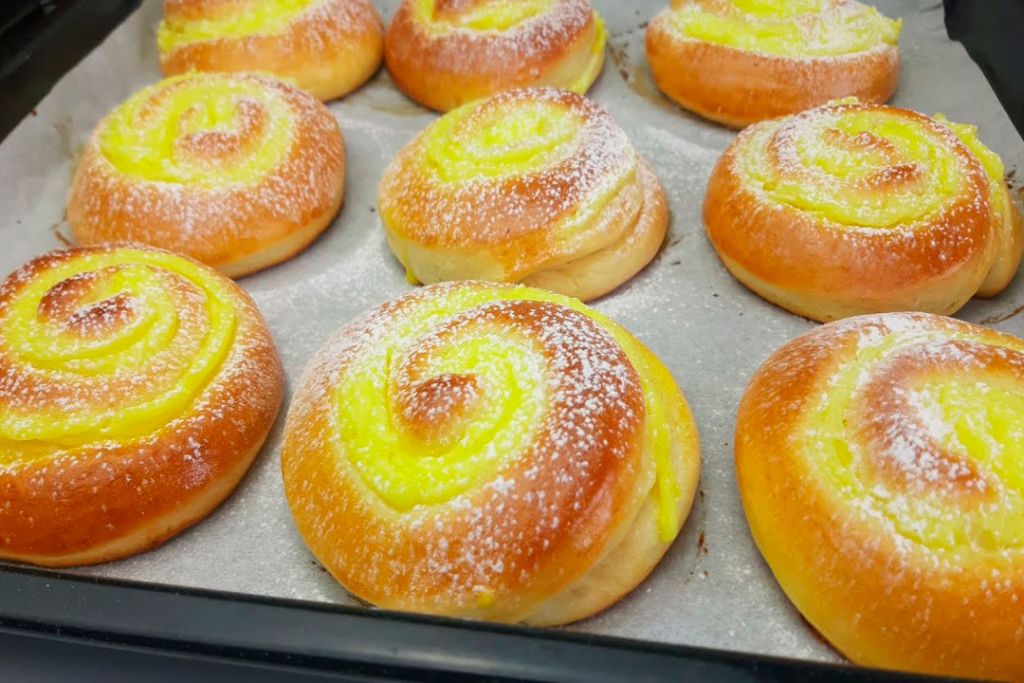 FACTURAS CON CREMA PASTELERA