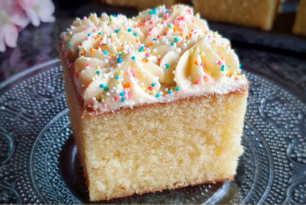 PASTEL DE LECHE Y CREMA DE MANTEQUILLA